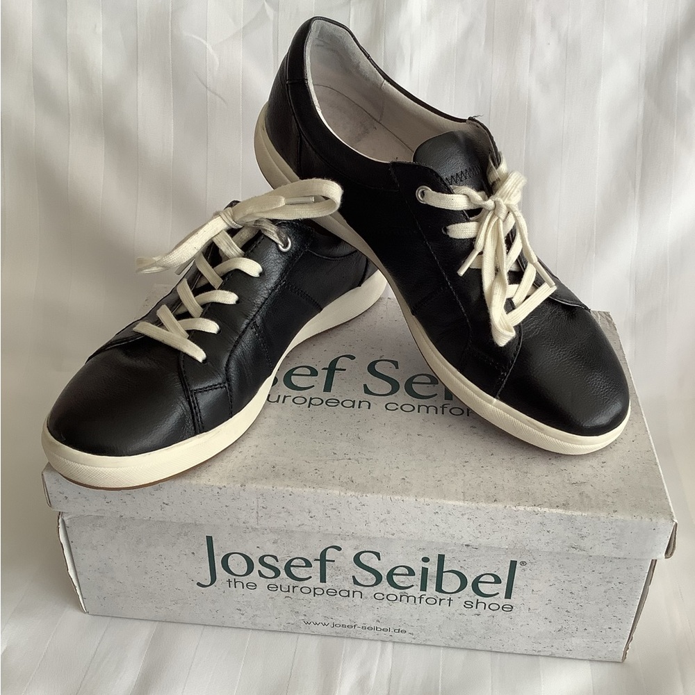 Josef Seibel Black Leather Shoe - US 8.5 (EU Size 39)